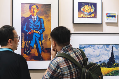 What makes InkPoster different: meet the paper-like future of art display